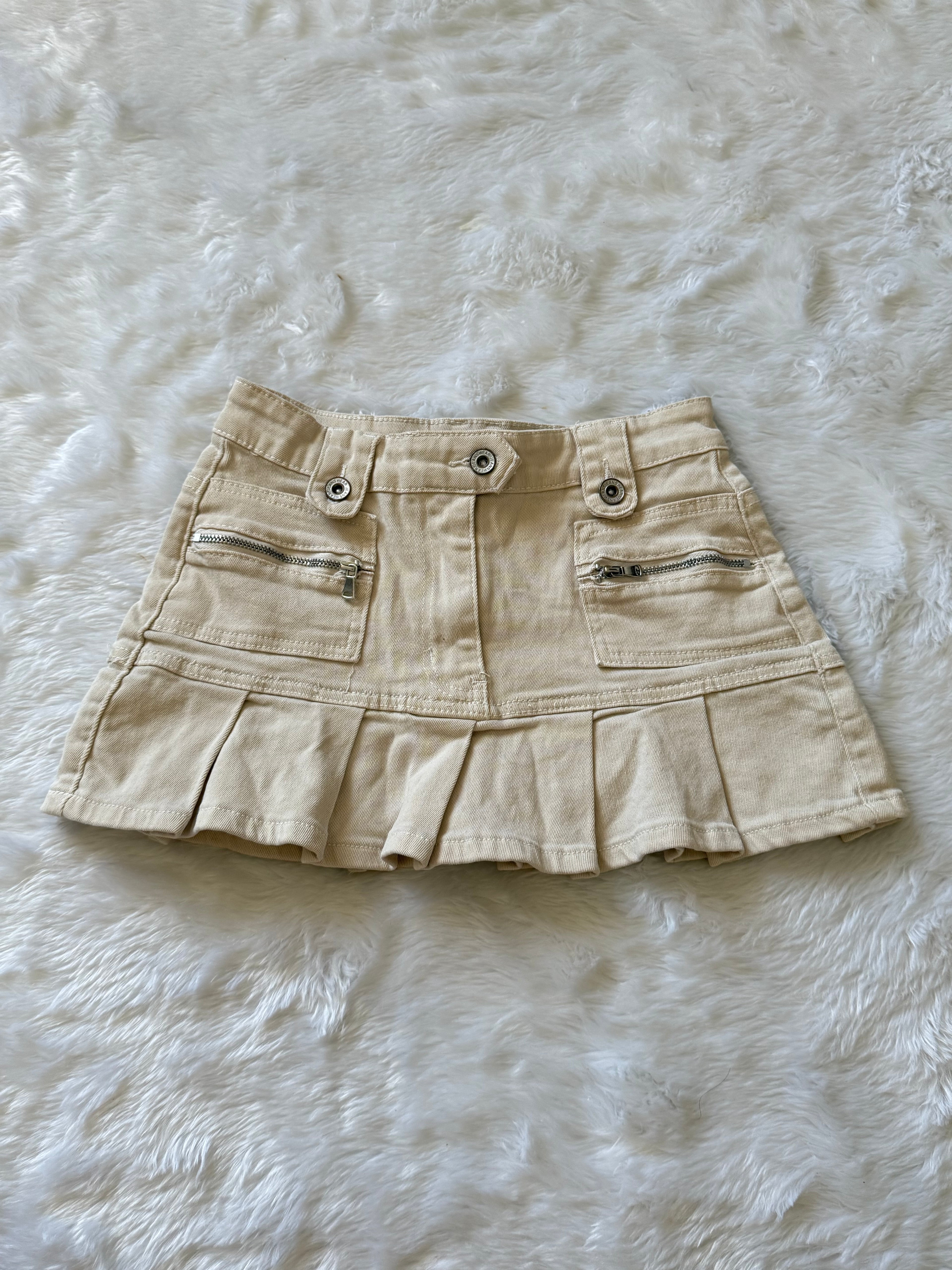 90s. mini skirt