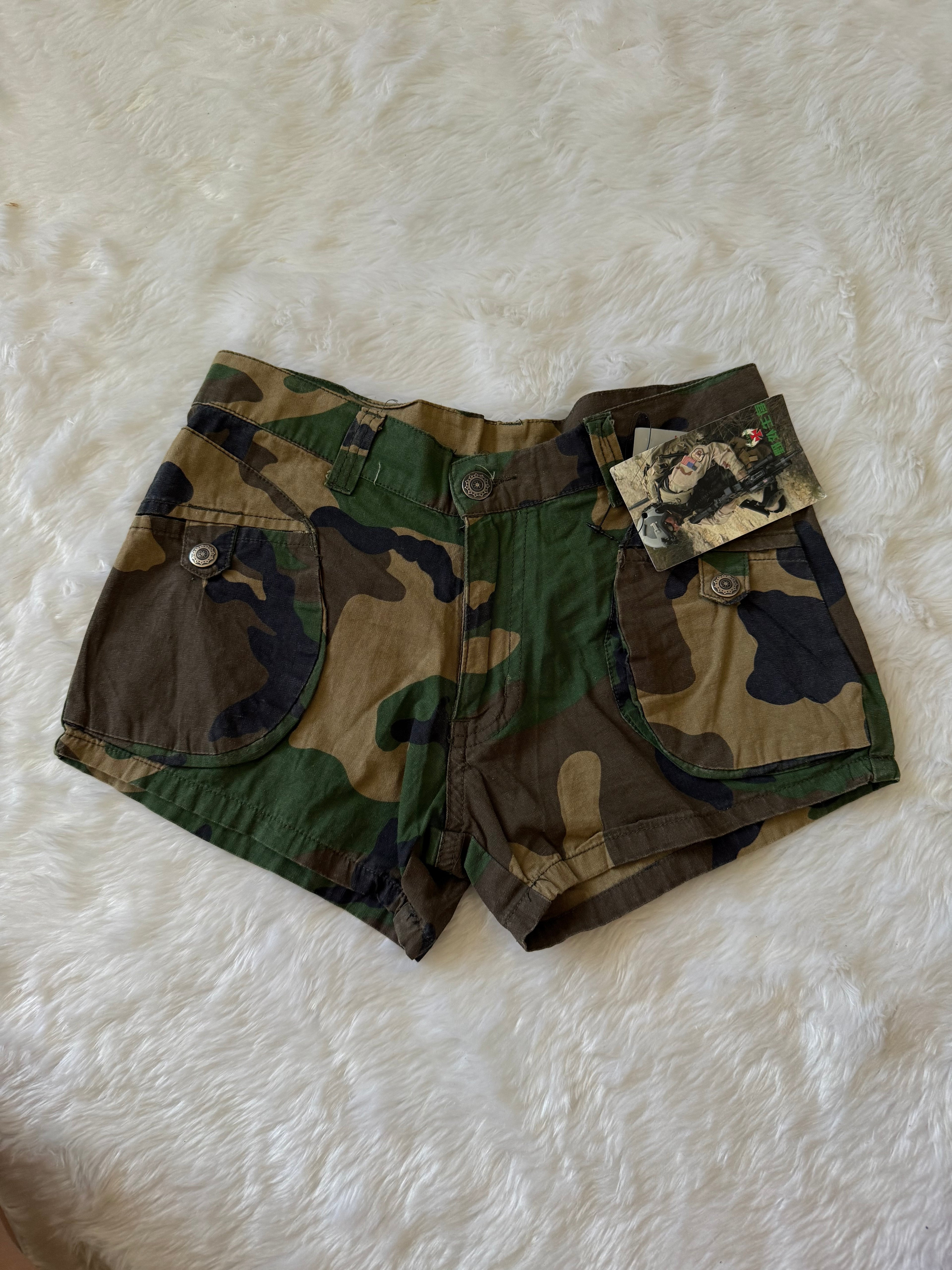 Desant low waist short