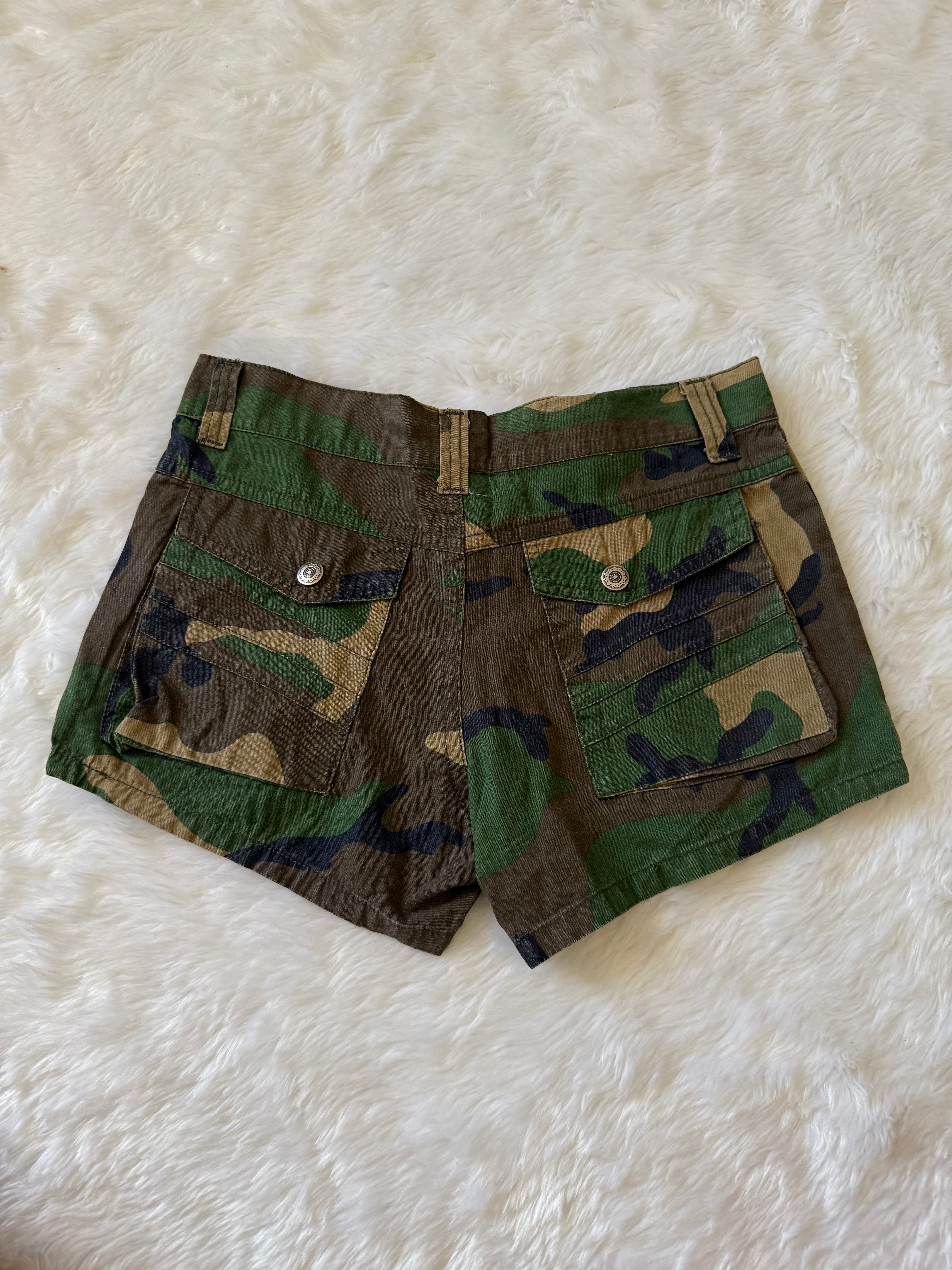 Desant low waist short