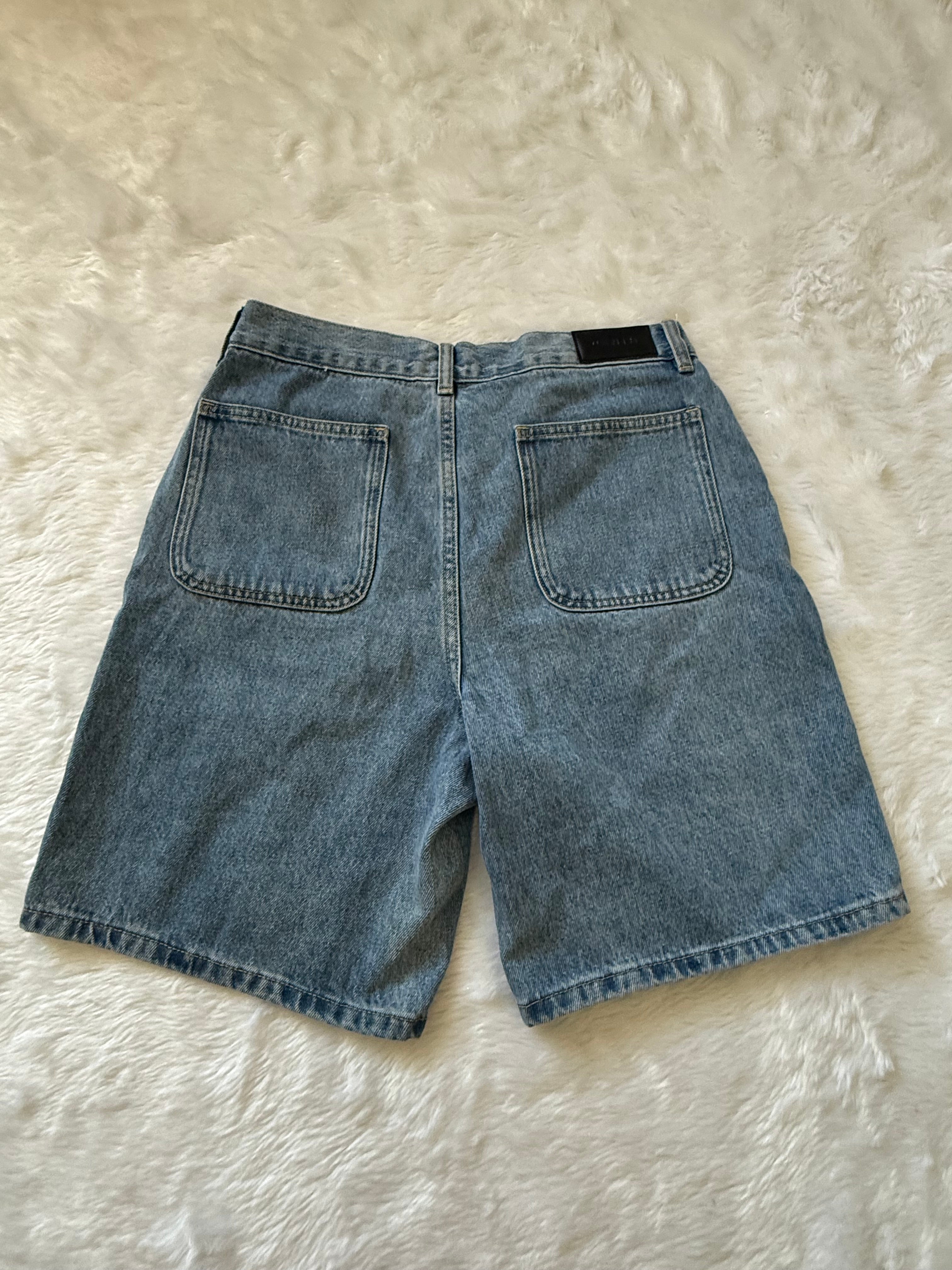 Loose short